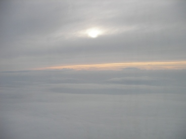 2011年4月27日雲に覆われた上空ー３.JPG